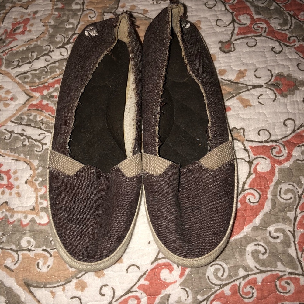 Slip on flat Reefs!